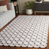 Safavieh Genre 4'-0" x 6'-0" Rug in Ivory / Brown