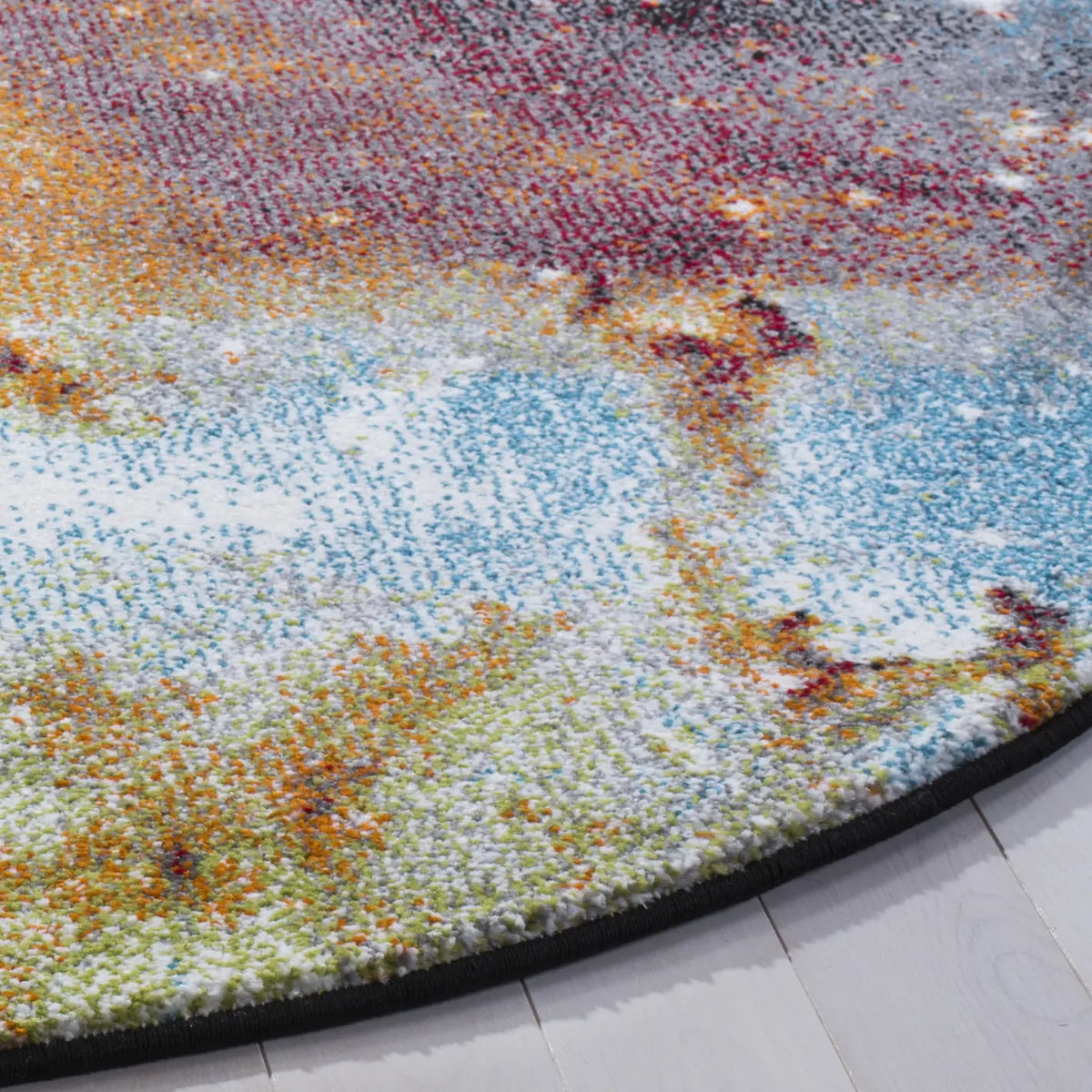 Safavieh Galaxy 5'-3" x 5'-3" Rug in Orange / Multi