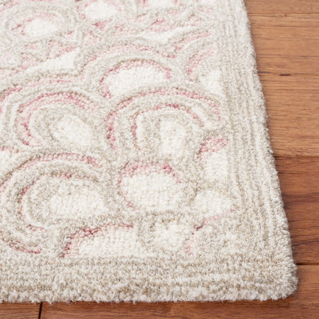 Safavieh Metro 4'-0" x 6'-0" Rug in Dark Pink / Ivory