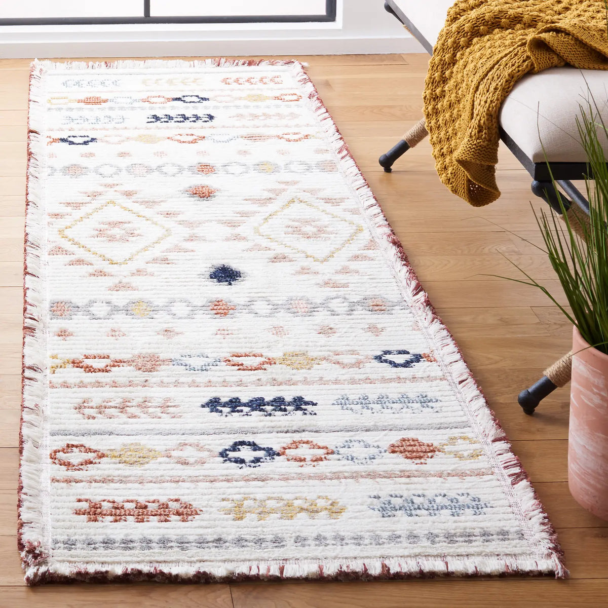 Safavieh Marrakesh 2'-2" x 8'-0" Rug in Ivory / Multi
