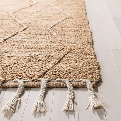 Safavieh Natural Fiber 4'-0" x 6'-0" Rug in Natural