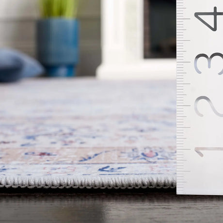 Safavieh Tucson 4'-0" x 6'-0" Rug in Ivory / Blue