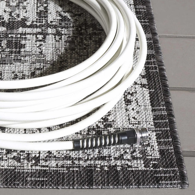 Safavieh Courtyard 5'-3" x 7'-7" Rug in Grey / Black