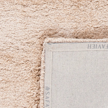 Safavieh Express Shag 4'-0" x 6'-0" Rug in Beige