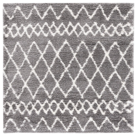 Safavieh Berber Shag 5'-1" x 5'-1" Rug in Light Grey / Cream