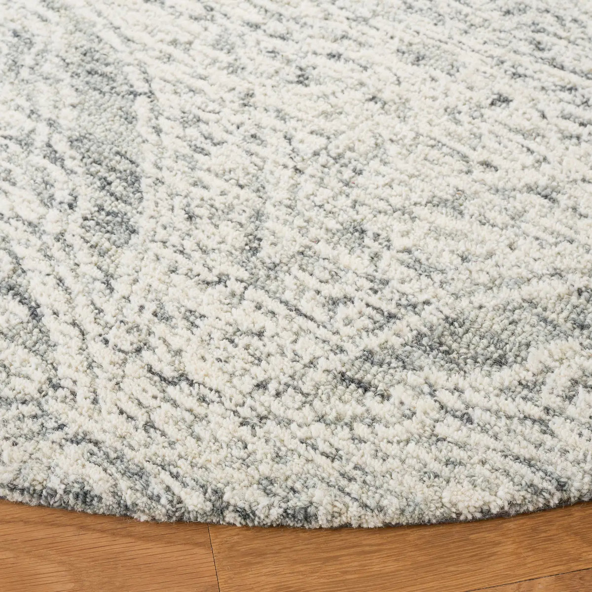 Safavieh Metro 6'-0" x 6'-0" Rug in Natural / Light Grey