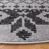 Safavieh Adirondack 6'-0" x 6'-0" Rug in Silver / Black