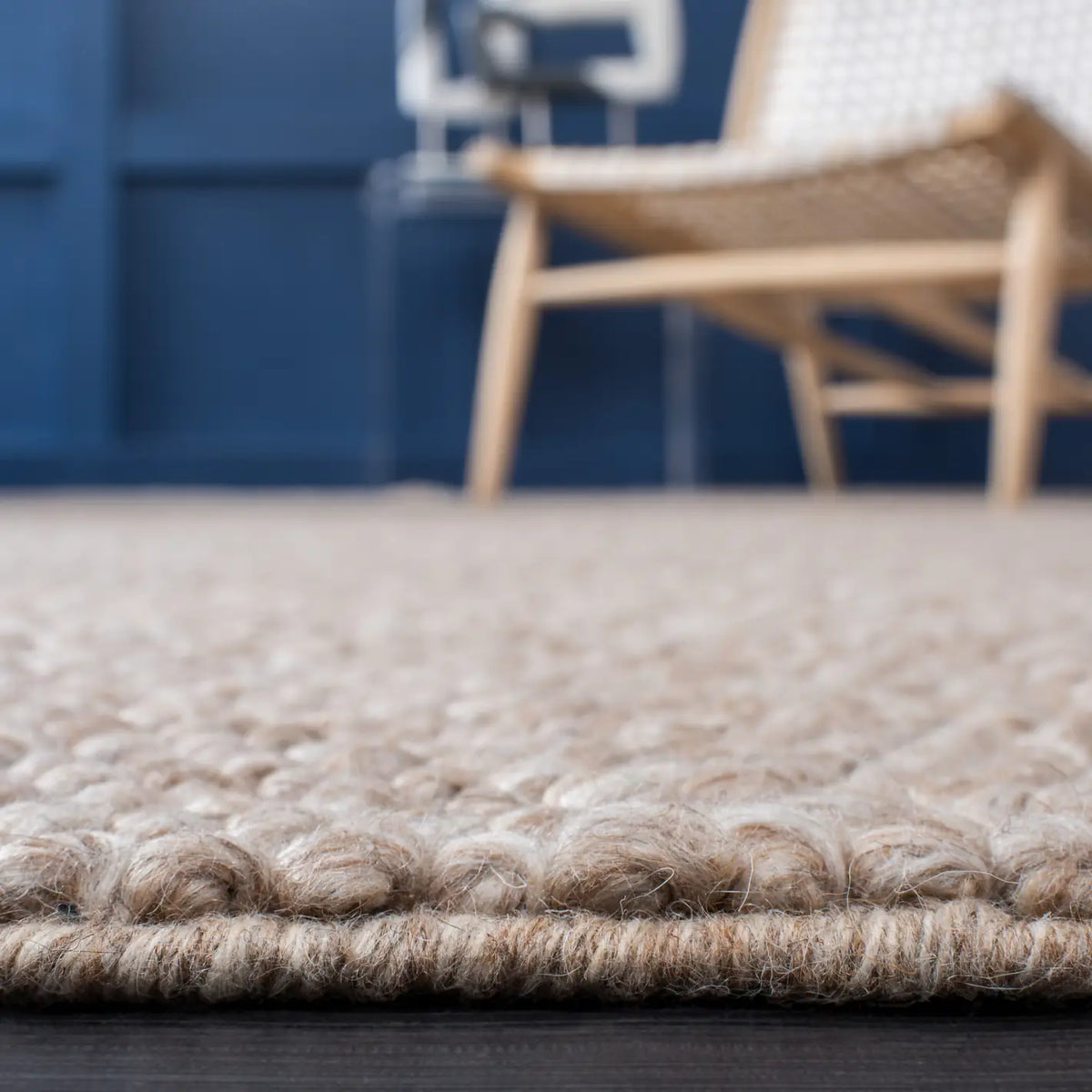 Safavieh Natura 4'-0" x 6'-0" Rug in Brown