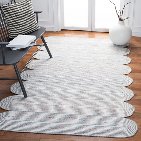 Safavieh Cape Cod 4'-0" x 6'-0" Rug in Ivory / Green