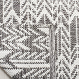 Safavieh Montauk 5'-0" x 8'-0" Rug in Charcoal / Ivory
