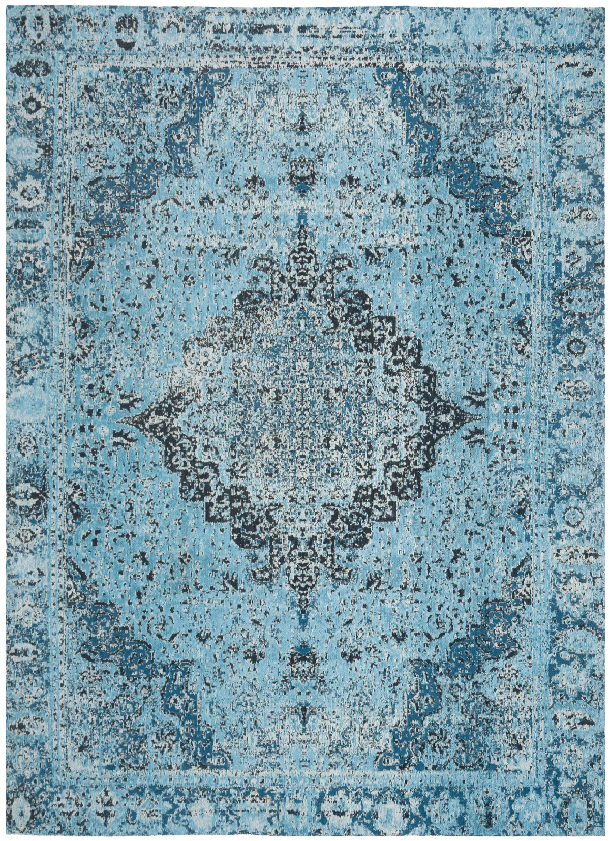 Safavieh Classic Vintage 5'-0" x 8'-0" Rug in Blue