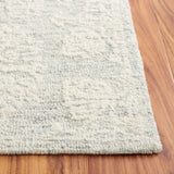 Safavieh Ebony 4'-0" x 6'-0" Rug in Ivory / Light Grey