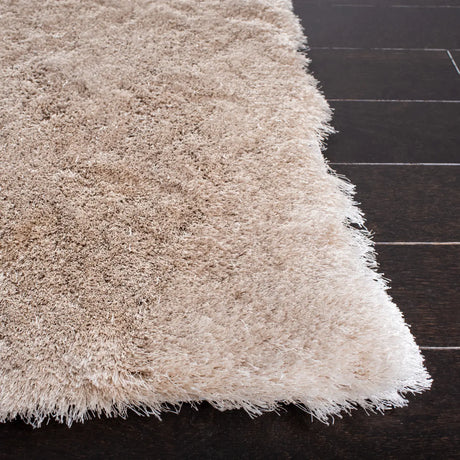 Safavieh Shag 4'-0" x 6'-0" Rug in Dark Beig