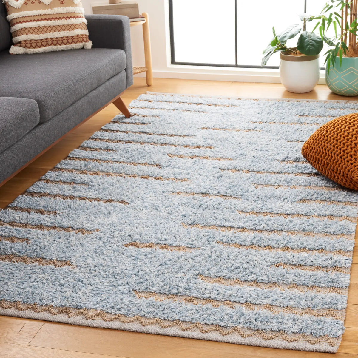 Safavieh Natura 4'-0" x 6'-0" Rug in Blue / Natural