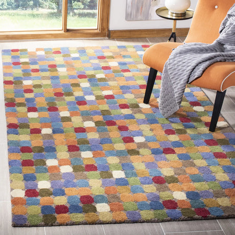 Safavieh Soho 5'-0" x 8'-0" Rug in Multi