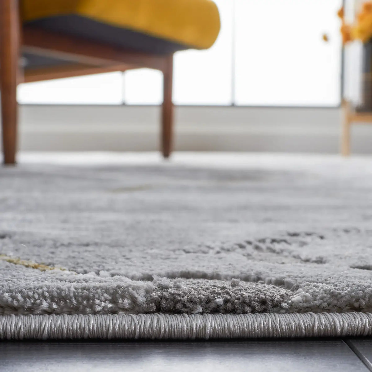 Safavieh Craft 4'-0" x 6'-0" Rug in Grey / Gold