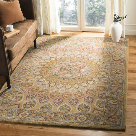 Safavieh Heritage 5'-0" x 8'-0" Rug in Light Brown / Grey