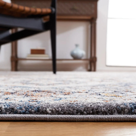 Safavieh Symphony 4'-5" x 6'-5" Rug in Ivory / Grey