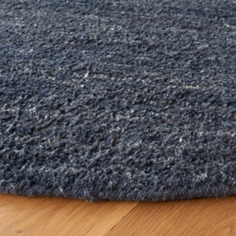 Safavieh Himalaya 7'-0" x 7'-0" Rug in Black / Grey