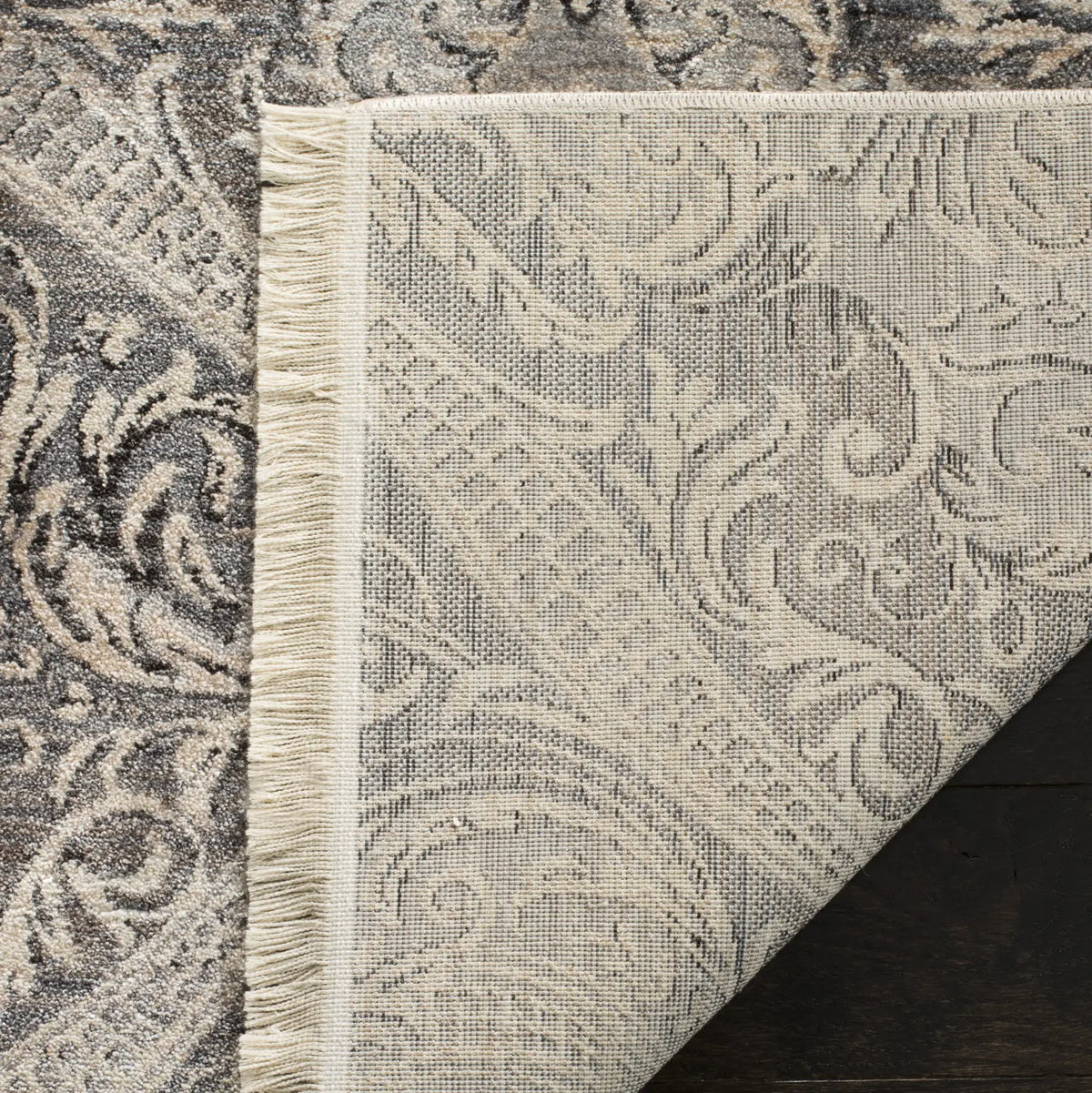 Safavieh Vintage Persian 4'-0" x 6'-0" Rug in Grey / Charcoal