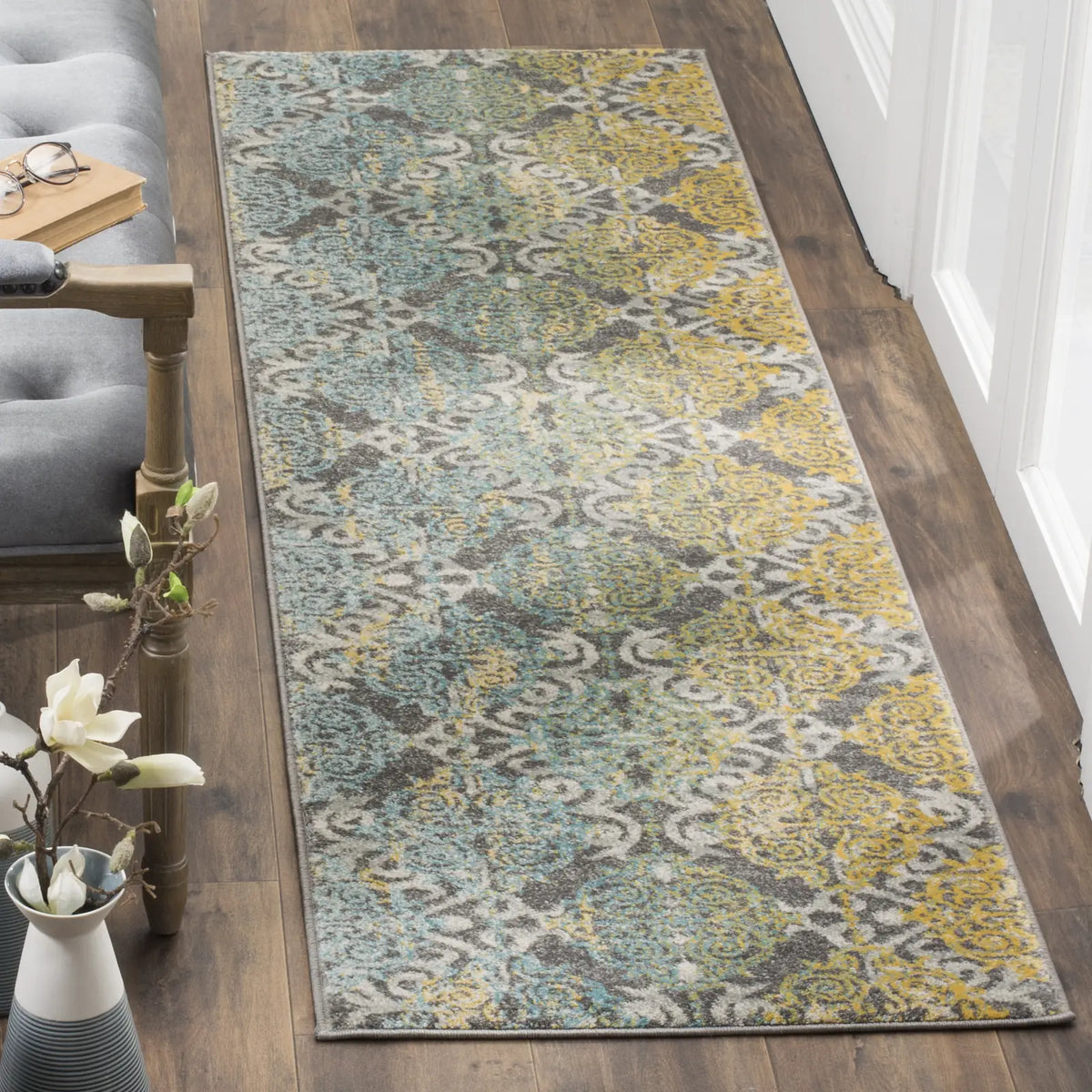 Safavieh Evoke 2'-2" x 11'-0" Rug in Grey / Ivory