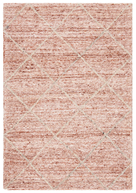 Safavieh Himalaya 4'-0" x 6'-0" Rug in Fuchisa
