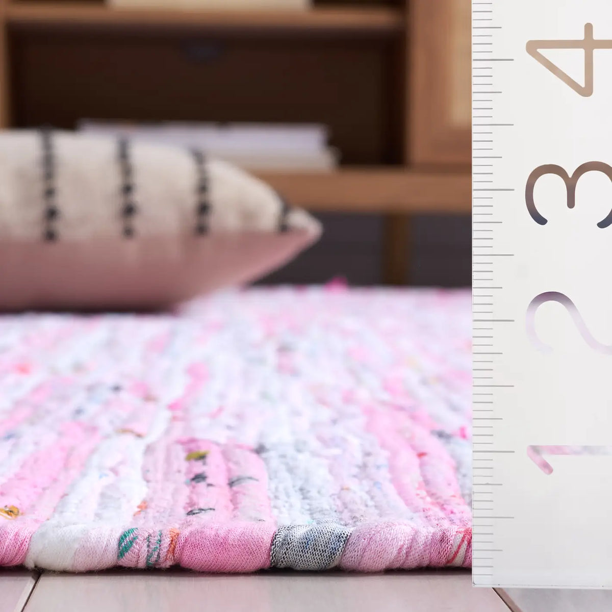 Safavieh Rag Rug 6'-0" x 9'-0" Rug in Light Pink / Multi