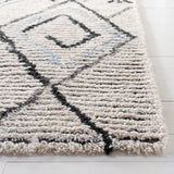 Safavieh Casablanca Shag 5'-0" x 8'-0" Rug in Grey / Ivory