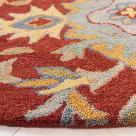 Safavieh Heritage 6'-0" x 6'-0" Rug in Red / Green