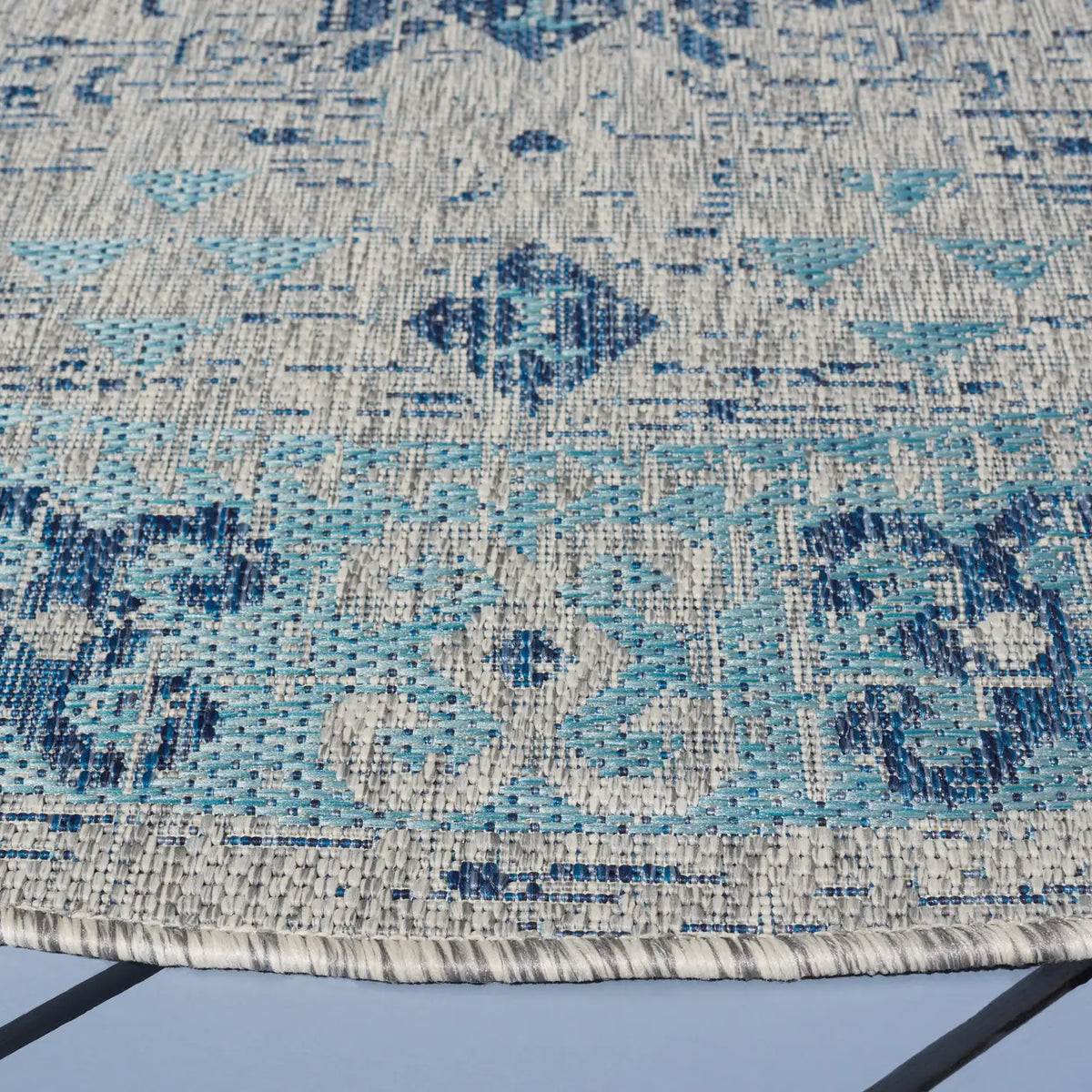 Safavieh Courtyard 6'-7" x 6'-7" Rug in Light Grey / Blue