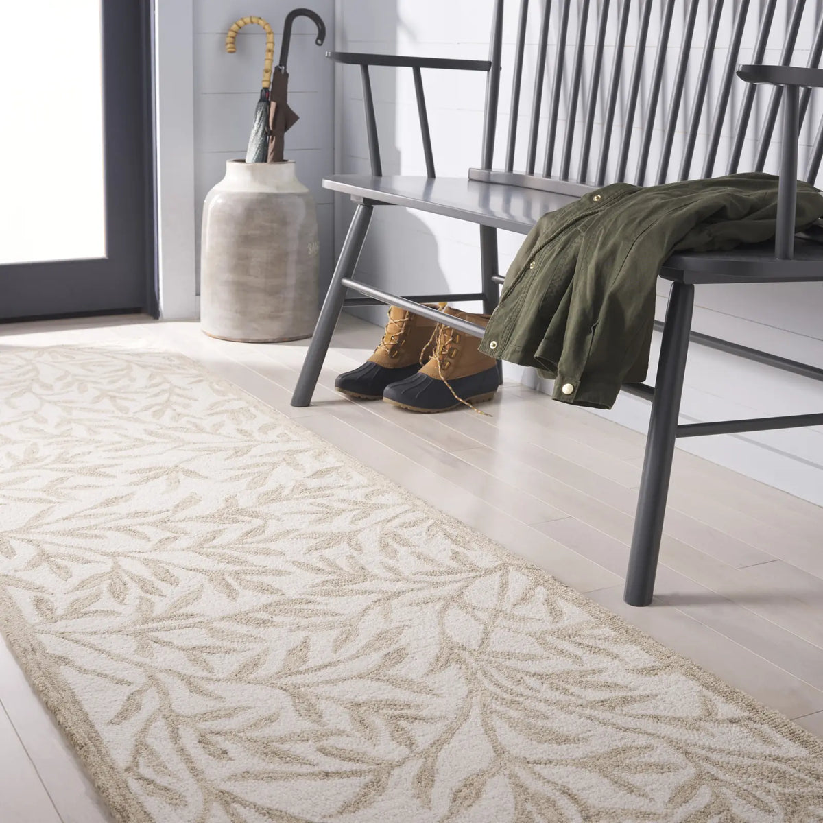 Safavieh Martha Stewart 2'-3" x 8'-0" Rug in Ivory / Beige