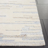 Safavieh Renewal 4'-0" x 6'-0" Rug in Ivory / Light Blue
