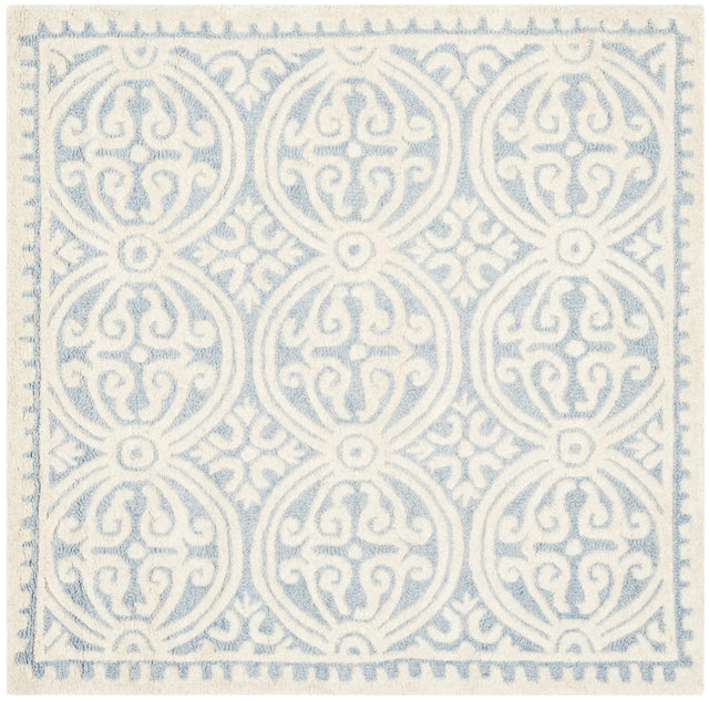 Safavieh Cambridge 4'-0" x 4'-0" Rug in Light Blue / Ivory