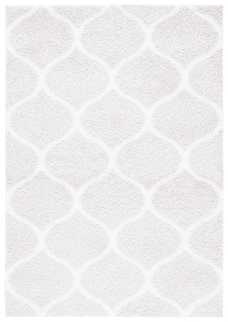 Safavieh Tahoe Shag 4'-0" x 6'-0" Rug in Silver / White