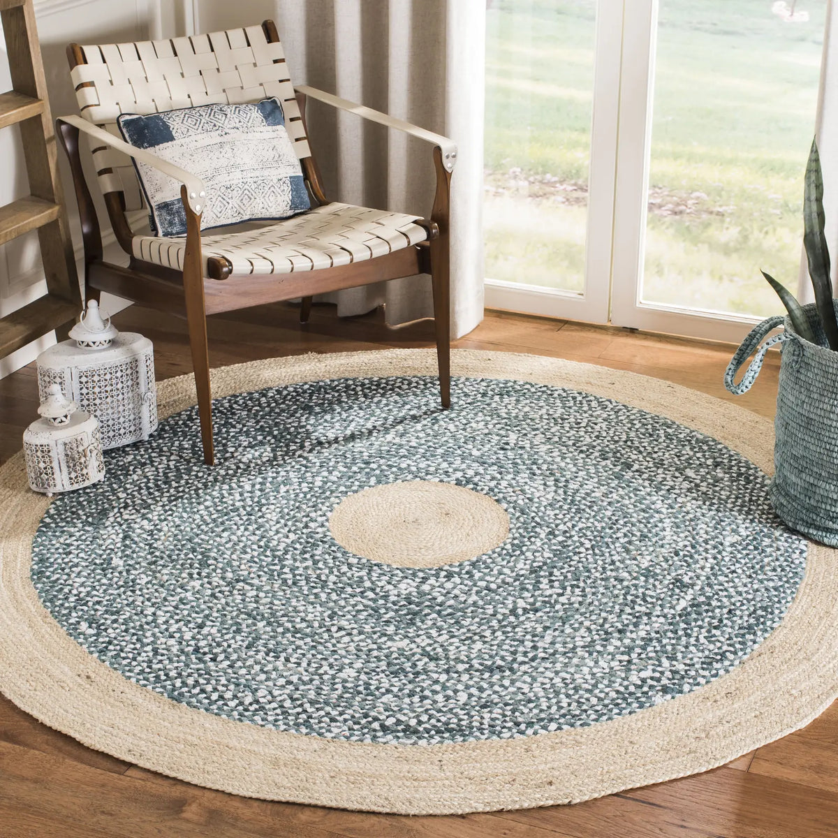 Safavieh Cape Cod 5'-0" x 5'-0" Rug in Light Blue / Natural