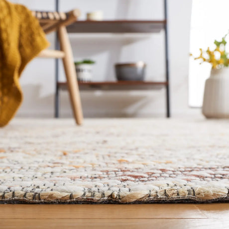 Safavieh Marbella 4'-0" x 6'-0" Rug in Ivory / Dark Brown