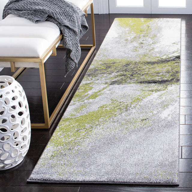 Safavieh Galaxy 2'-3" x 6'-0" Rug in Grey / Green