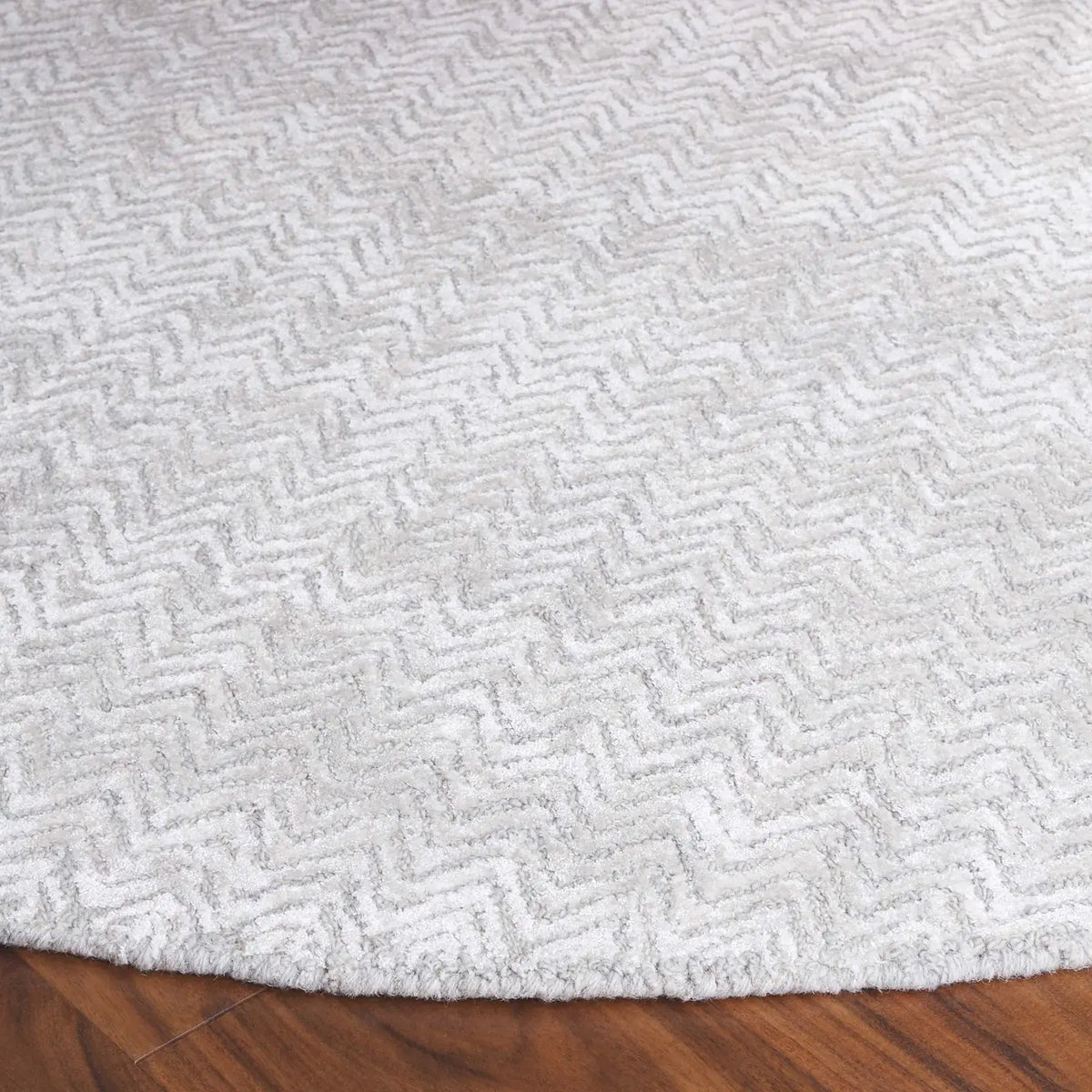 Safavieh Glamour 6'-0" x 6'-0" Rug in Grey / Ivory