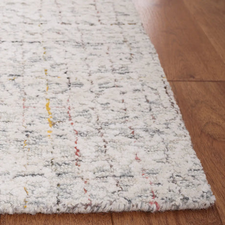Safavieh Metro 4'-0" x 6'-0" Rug in Grey / Ivory