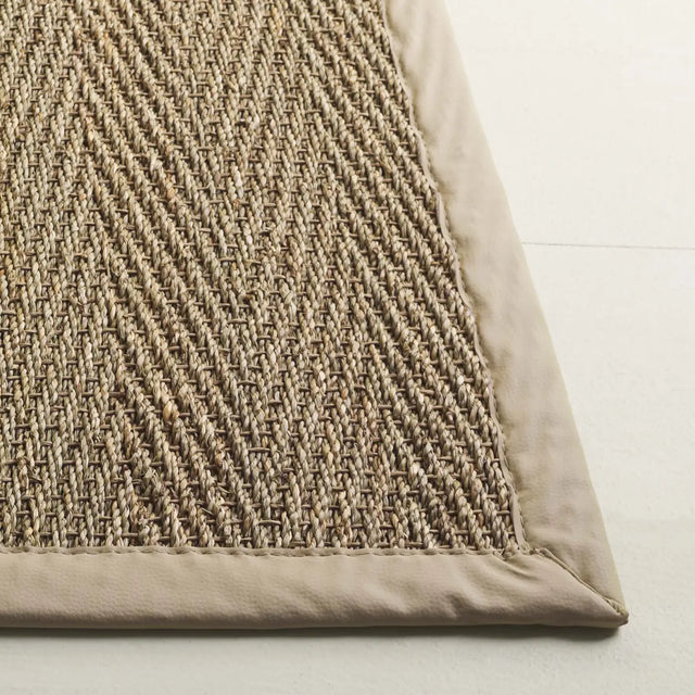 Safavieh Natural Fiber 4'-0" x 6'-0" Rug in Natural / Beige