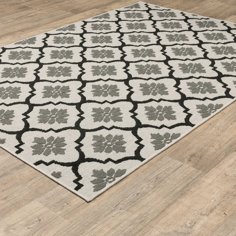 Oriental Weavers Torrey 5562E Beige/ Black Rug - angle detail