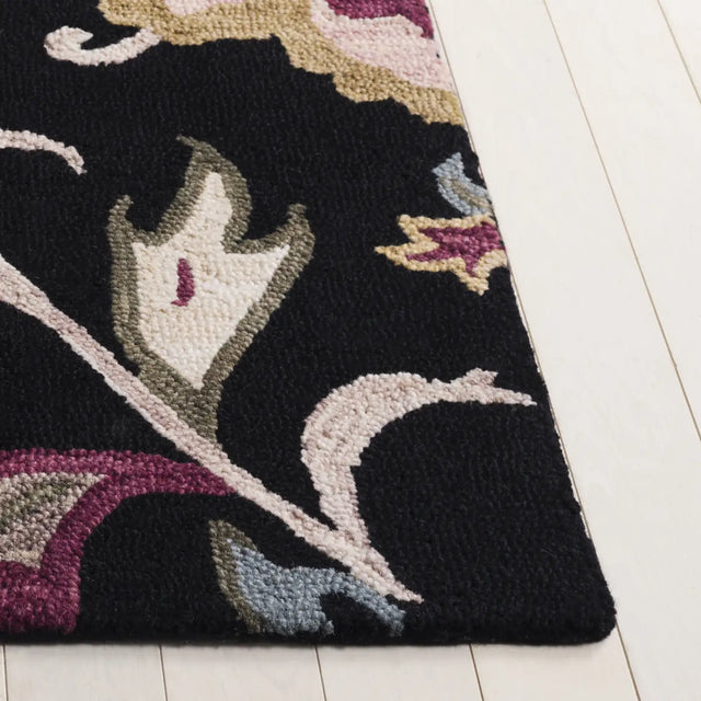 Safavieh Blossom 4'-0" x 6'-0" Rug in Black / Sage