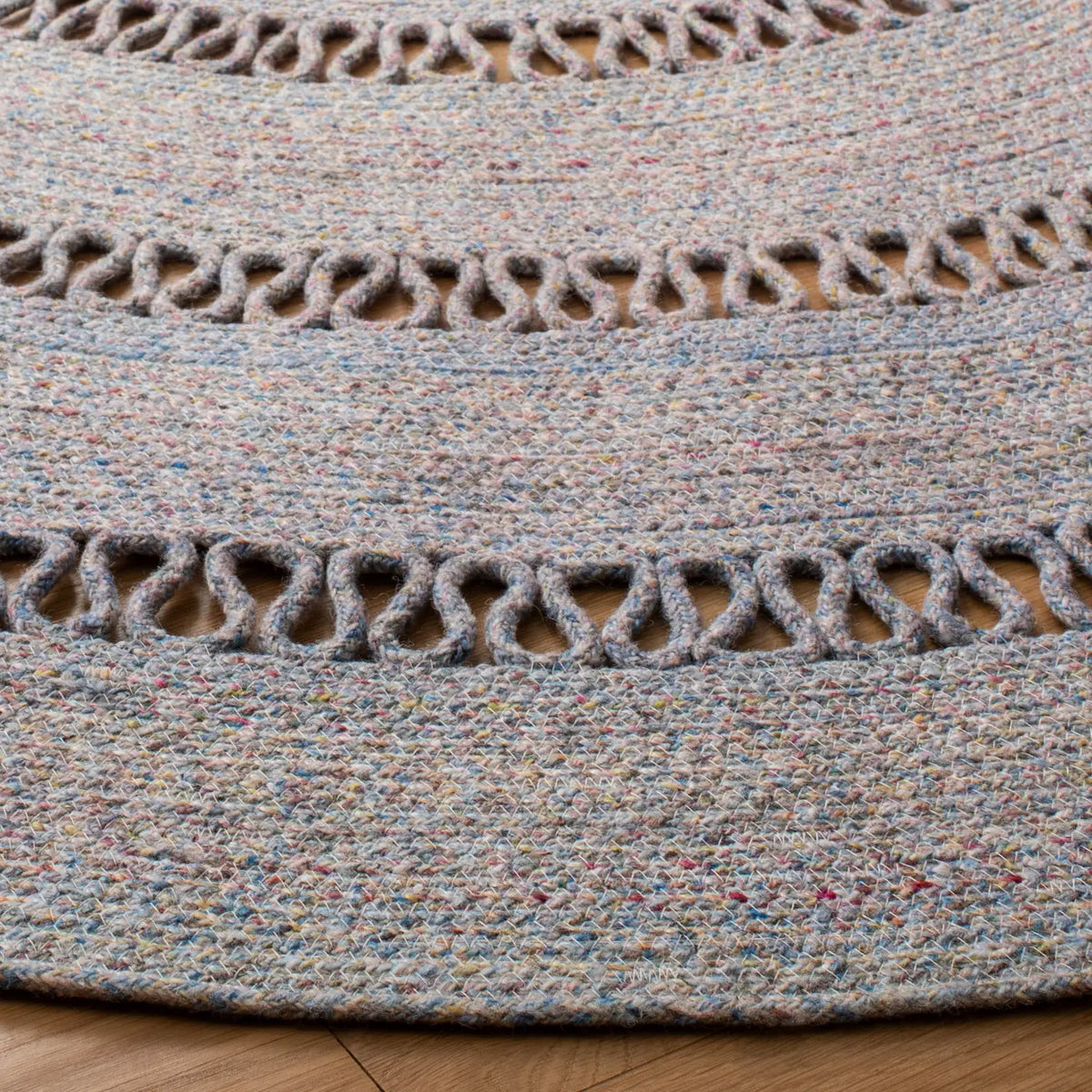 Safavieh Cape Cod 5'-0" x 5'-0" Rug in Pink / Grey