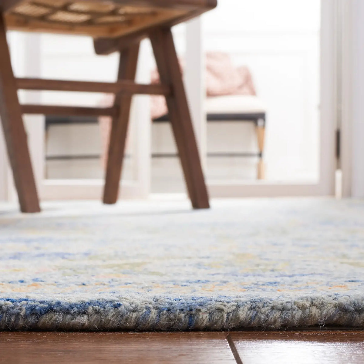 Safavieh Micro-Loop 5'-0" x 8'-0" Rug in Blue / Green