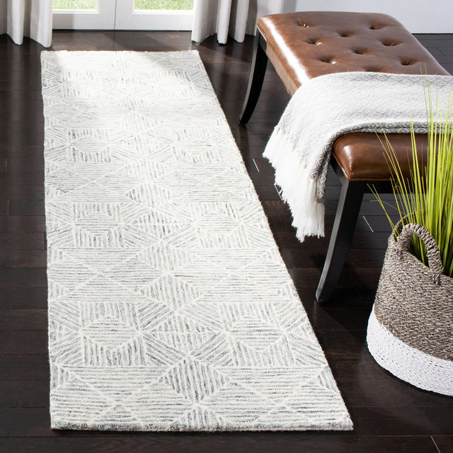 Safavieh Abstract 2'-3" x 10'-0" Rug in Green / Ivory