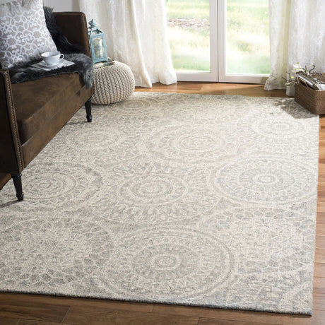Safavieh Abstract 6'-0" x 9'-0" Rug in Ivory / Grey