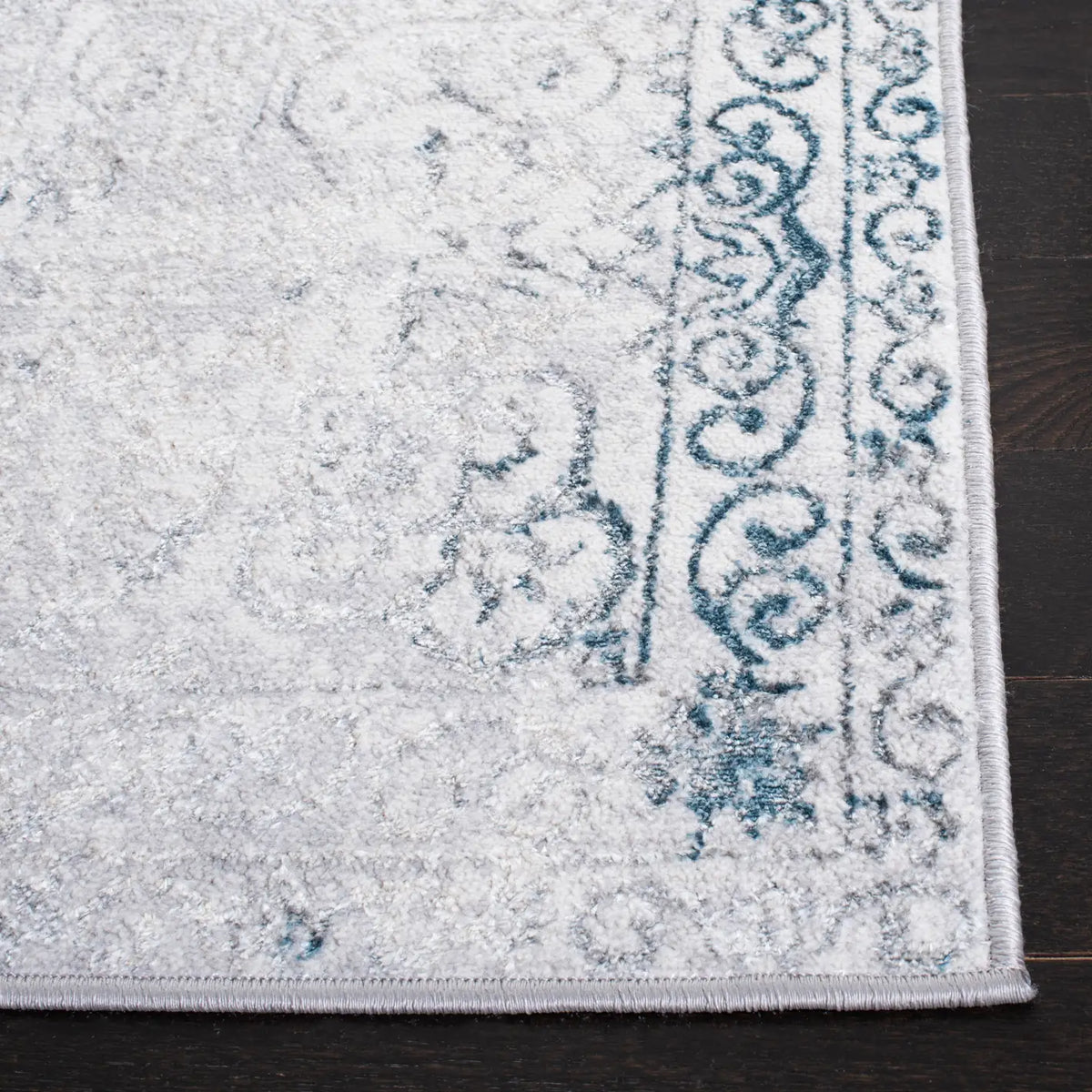 Safavieh Orchard 4'-5" x 6'-5" Rug in Grey / Blue
