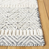 Safavieh Martha Stewart 4'-0" x 6'-0" Rug in Ivory / Grey