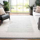 Safavieh Kilim 8'-0" x 10'-0" Rug in Ivory / Grey