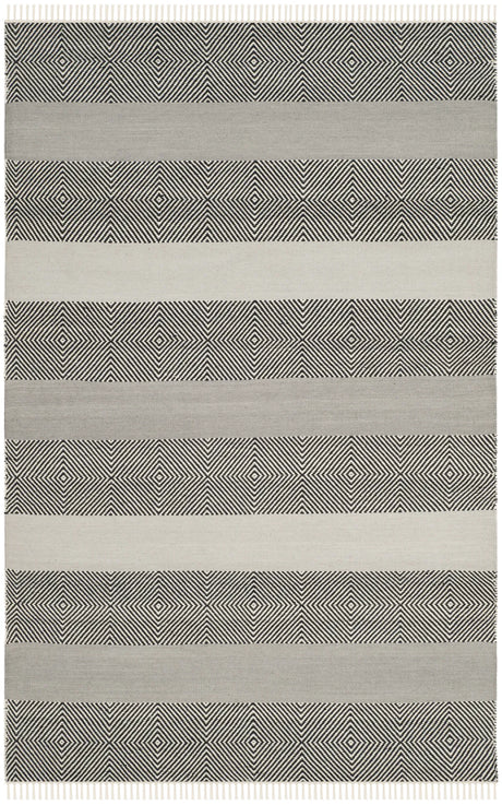Safavieh Kilim 4'-0" x 6'-0" Rug in Grey / Black